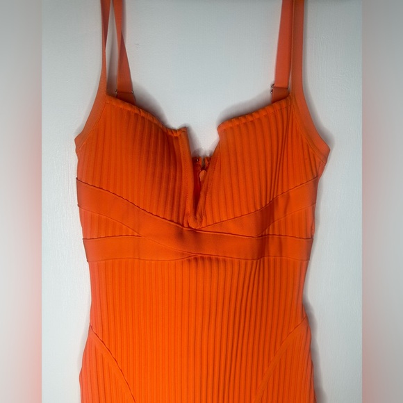 Misty Bandage Midi Dress - Orange
Fashion Nova - Picture 5 of 10